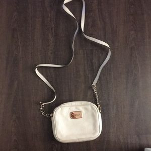 Michael Kors Hamilton Off White Leather and Rose Gold Crossbody Bag Purse